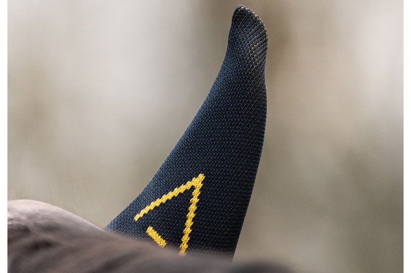 Tacante bonnet tricoté en 3D noir A jaune