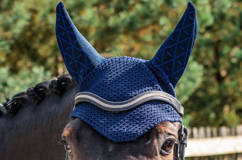 Tacante bonnet INFI-KNIT bleu marine all over bleu roi