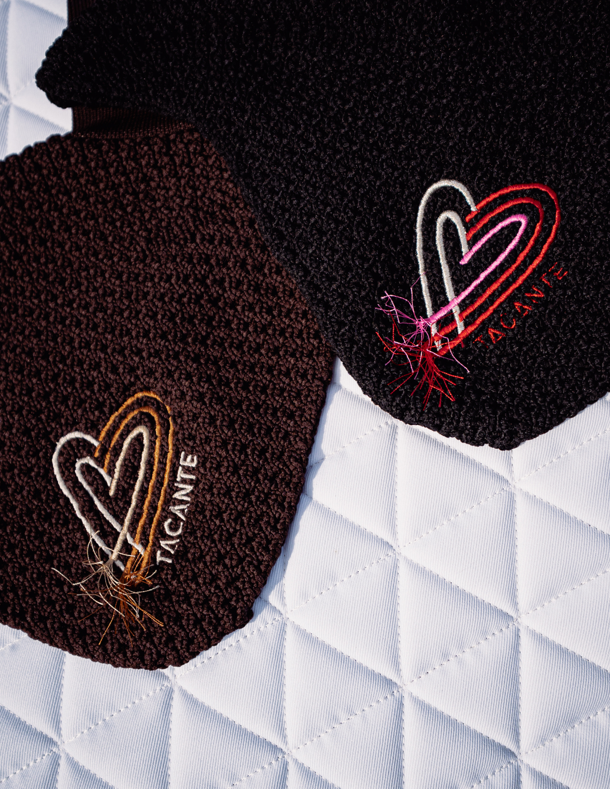 Bonnet INFI-KNIT LOVE EARTH marron broderie coeur