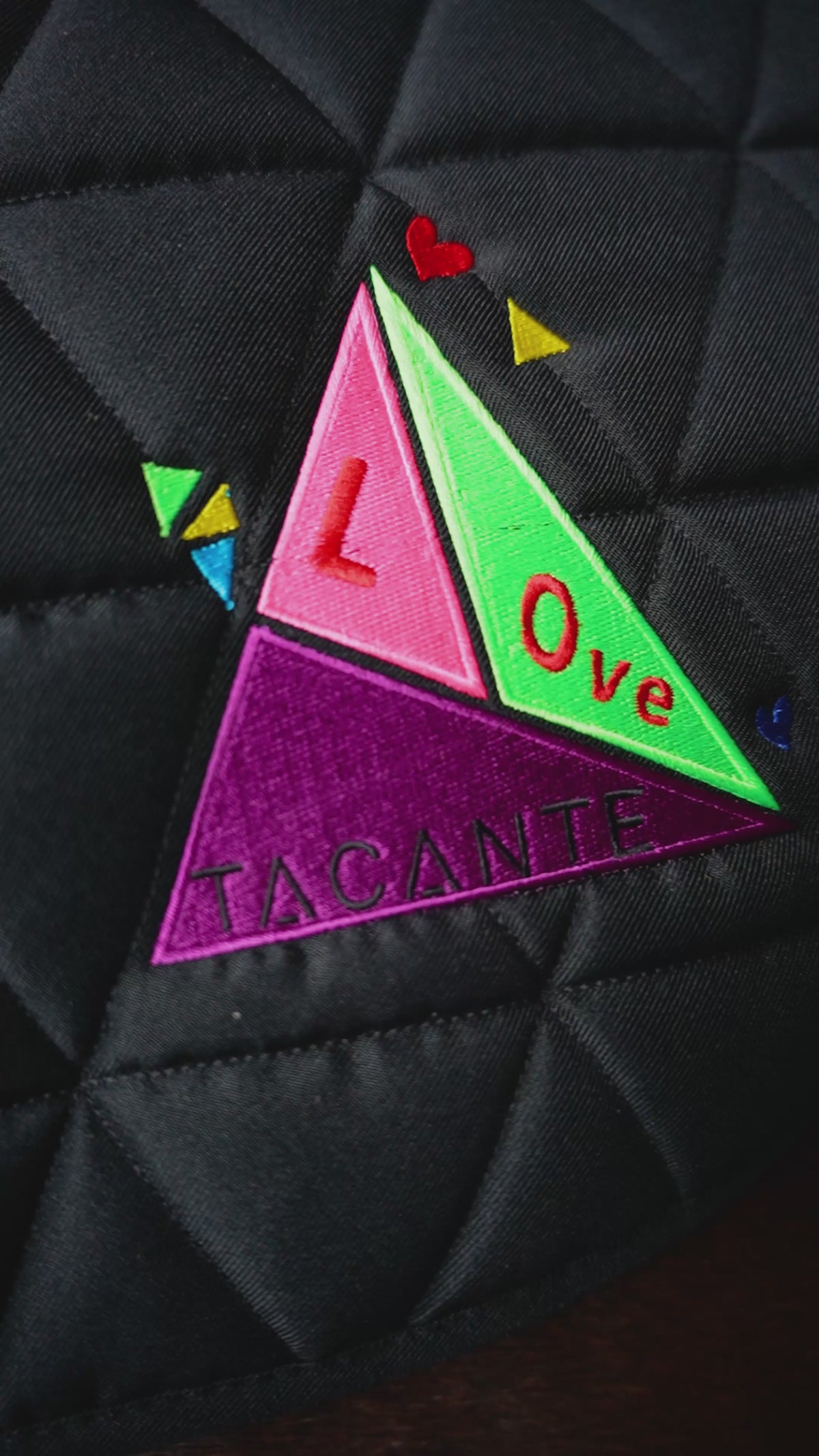 Tapis de selle dressage noir LOVE Fluo violet
